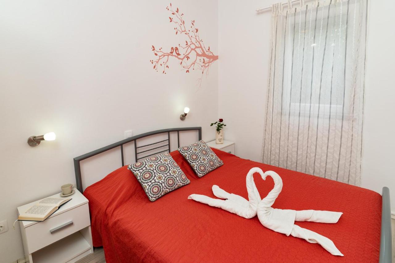 Holiday Home Kerniat Pula Exterior foto