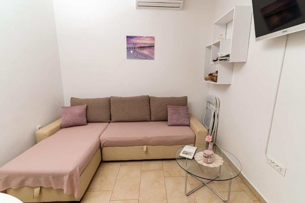 Holiday Home Kerniat Pula Exterior foto