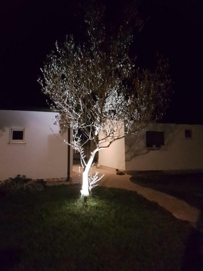 Holiday Home Kerniat Pula Exterior foto